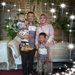 Fitri Ariyanti Salam profile icon