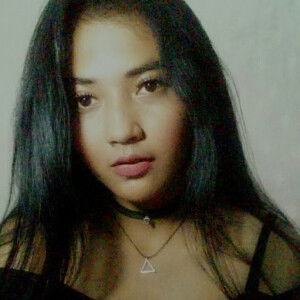 Yasmin topples profile icon