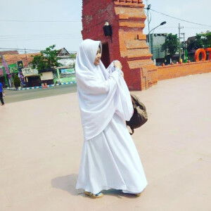 Nadya Official profile icon