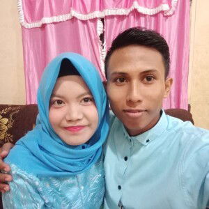 ayu lestari profile icon