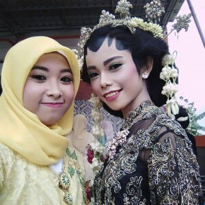 Dani Cristin profile icon