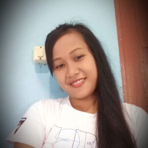 EstiekKim ClaluAda profile icon