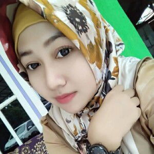 Intan Arindii profile icon