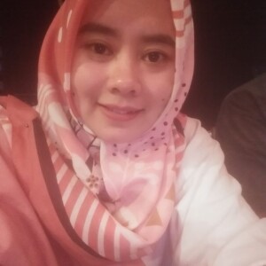 Merni Nuraini profile icon