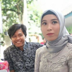 Ratih Nurdiyanti profile icon