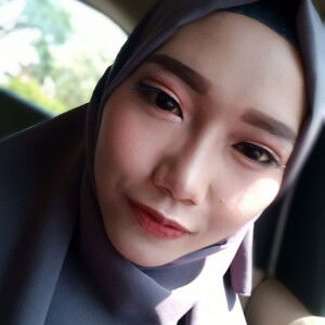 Devi Indah profile icon