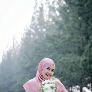 Wiwit Pradini profile icon