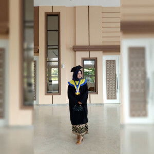 Indri Yuliani profile icon