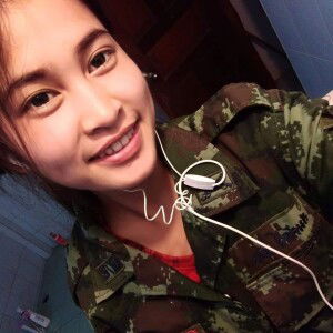 โลก' สีเทา profile icon