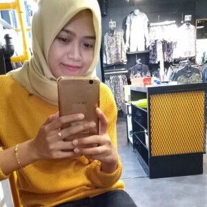 Rhiya Oxa profile icon