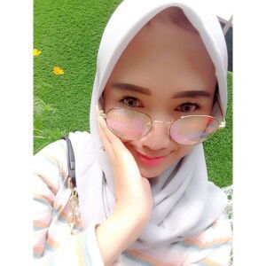 Devy Daryanty profile icon