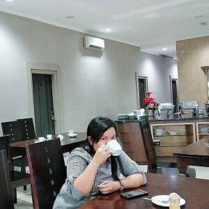 Dewi Sartiks Sianturi profile icon