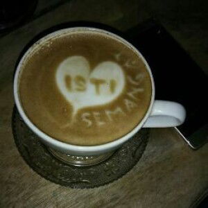 Isti Yuliani profile icon