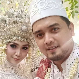 Dini Amelia profile icon