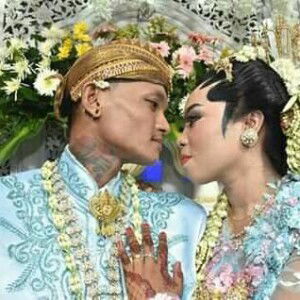 ThiieNey Putra profile icon