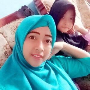 Rini Putri Estii profile icon