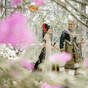 Ayuu sri erawati profile icon