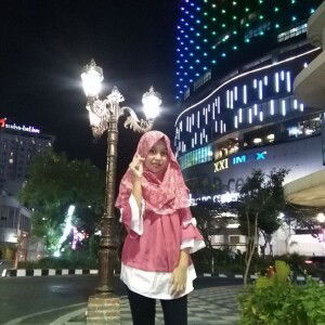 Dewi Yulia Ningsih profile icon