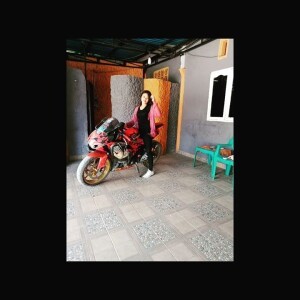 Riang Aw profile icon
