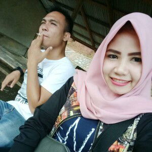 Dhelvie Mandasari profile icon