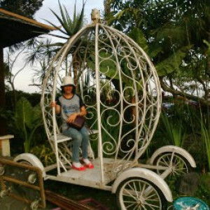 fitrina ekaningtyas profile icon