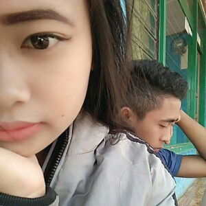 Vivit Apriyani profile icon