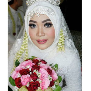 eky wardani profile icon