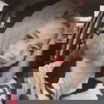 อ๋อม แอ๋ม. profile icon