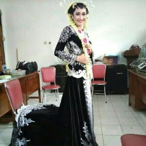 Devi Alfanita profile icon