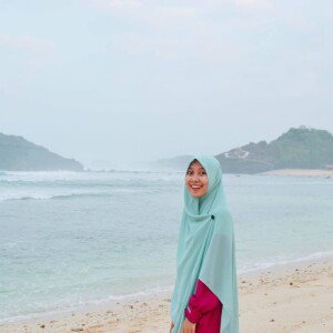 Indri Setyani profile icon