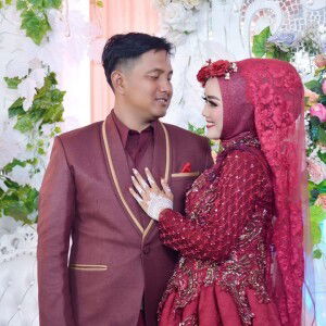 Yulia Dewi profile icon