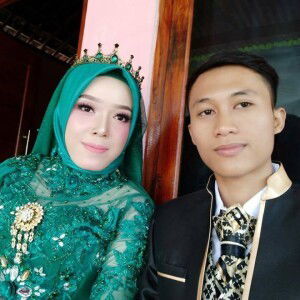 Indah TriicahYanii profile icon