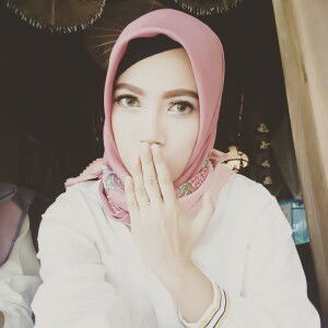 Eva Susanti profile icon