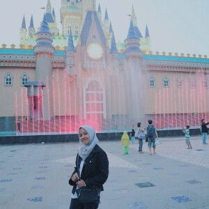 atus fitri profile icon