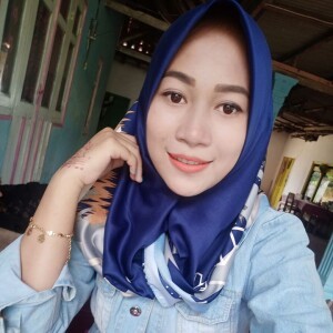 Iva Putri Laurenza profile icon