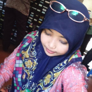 Sri Wahyuni profile icon