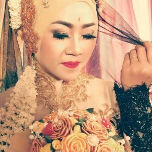 Nur Fitri Febriani profile icon