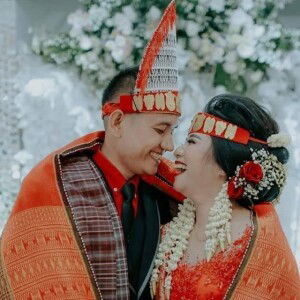 Yolanda VeLove VeXian Togatorop profile icon