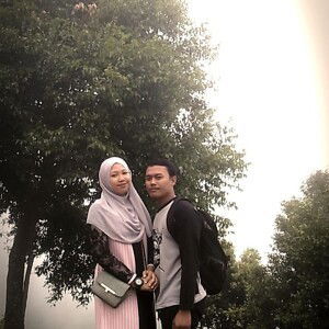 Dewi harnum profile icon