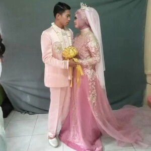 Indah R profile icon