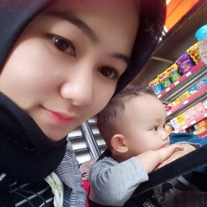 Yuli Yulianti profile icon