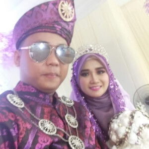 Azli anis profile icon