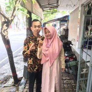 Megi Dwi Agustini profile icon