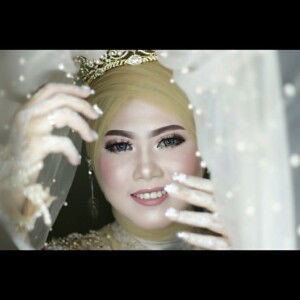 Rizky Apriliyanti profile icon