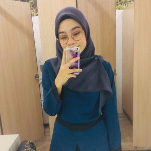 Dee Zurina profile icon