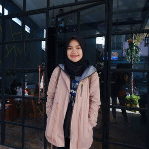 Hesti Nur Hastuti profile icon