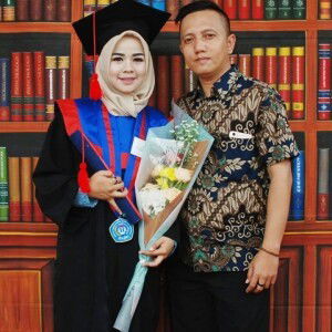 Yuni Yulistika Sahuti profile icon