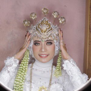 Sri Putri profile icon