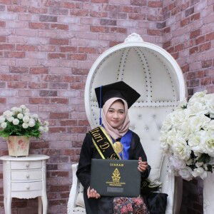 Utari Dwi Setyaningsih profile icon