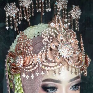 Mia Hermanto profile icon